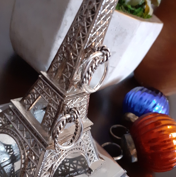 Post Hoop Earrings - Picture 3 of 3